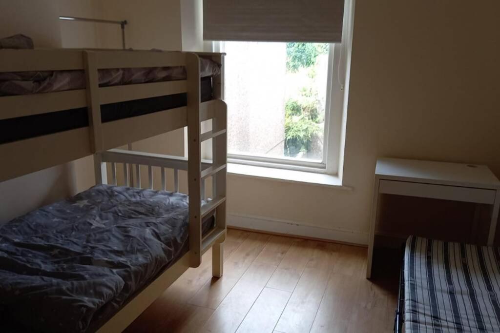 Swansea City Centre Townhouse Extérieur photo